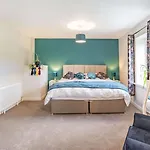 1 Bed In Holmrook Oc-87247 בית נופש
